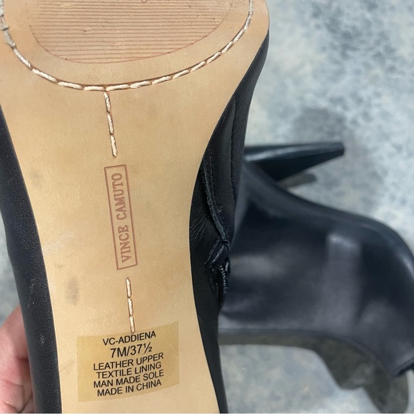 Vince Camuto- SZ 7 Black Leather Addiena Ankle Boot Peep Toe - Picture 11 of 12
